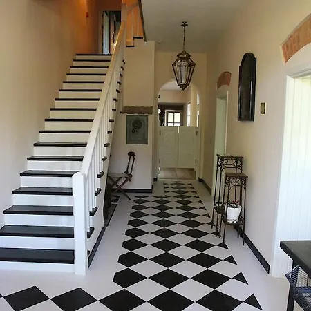Old England House *