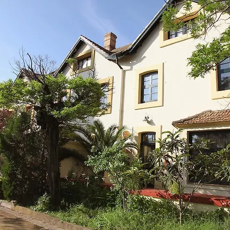Old England House * Minas De Riotinto